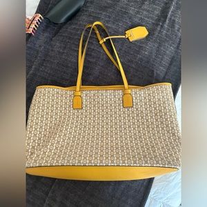 Tory burch purse